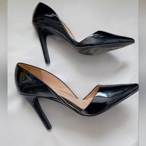 Patent leather pumps in excellent condition worn once size 9
